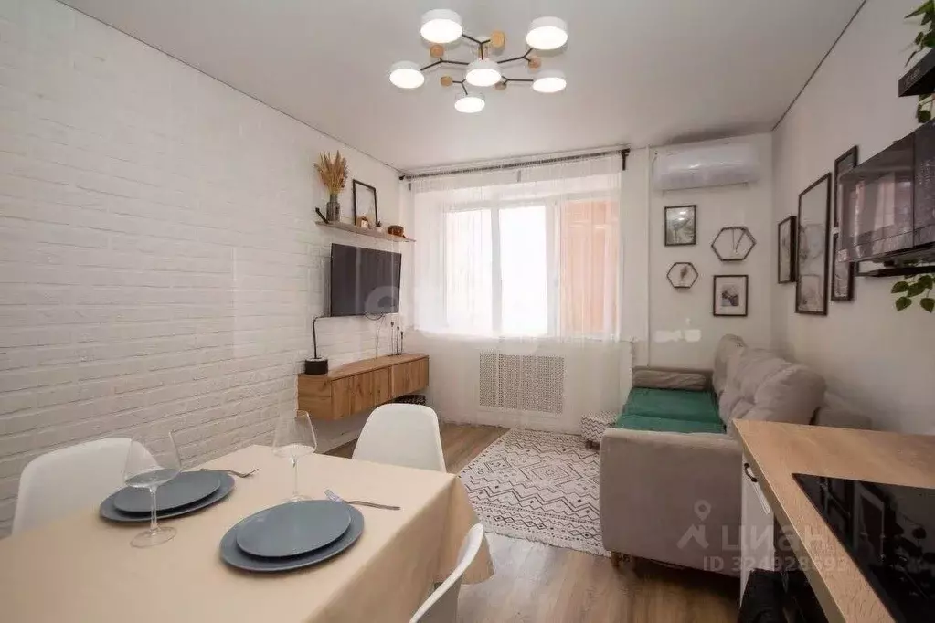 1-к кв. Тюменская область, Тюмень Солнечный проезд, 5 (39.0 м) - Фото 2