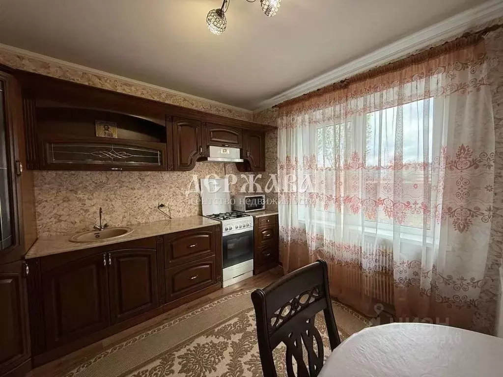 Коттедж в Белгородская область, Старый Оскол ул. 1-й Конной Армии, ... - Фото 1