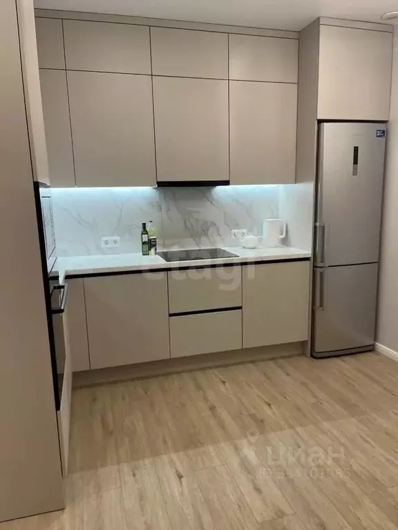 2-к кв. Тюменская область, Тюмень ул. Газовиков, 44 (69.9 м) - Фото 1