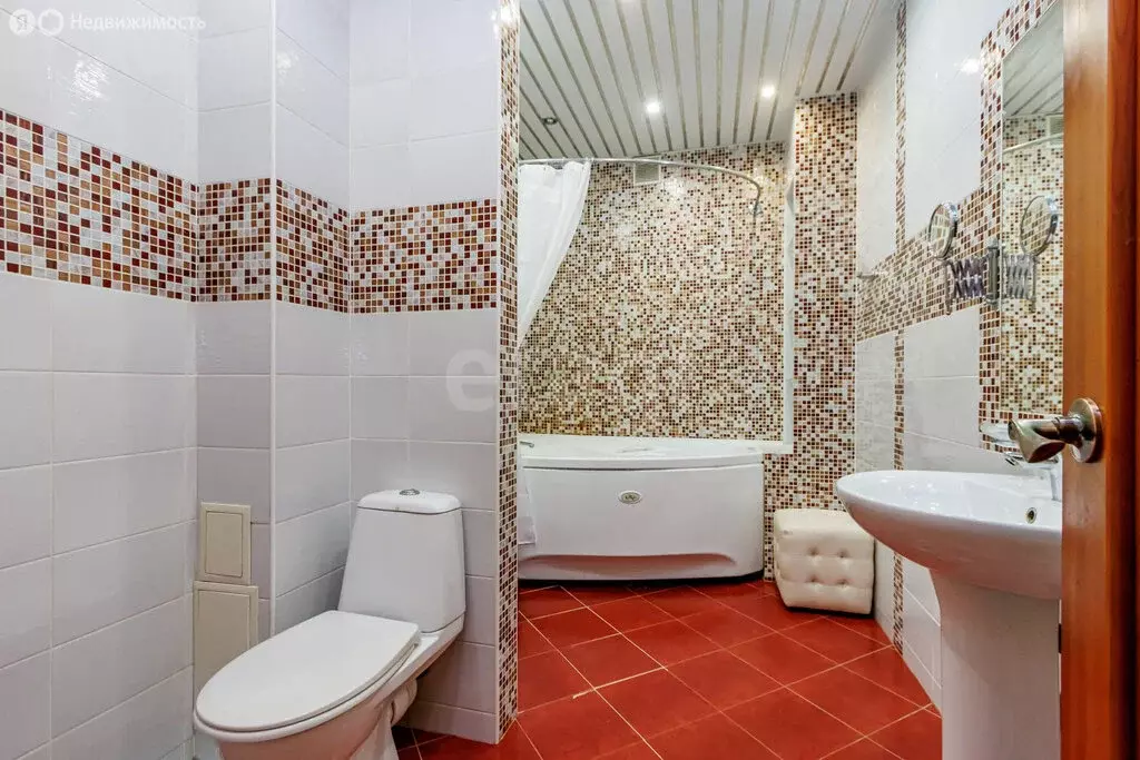 2-комнатная квартира: Тюмень, улица Баумана, 31/2 (78.3 м) - Фото 2