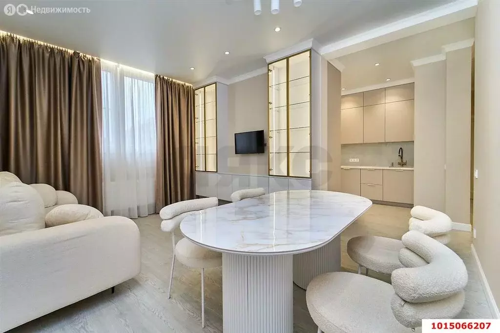 3-комнатная квартира: Краснодар, Стахановская улица, 1/5к3 (80 м) - Фото 1