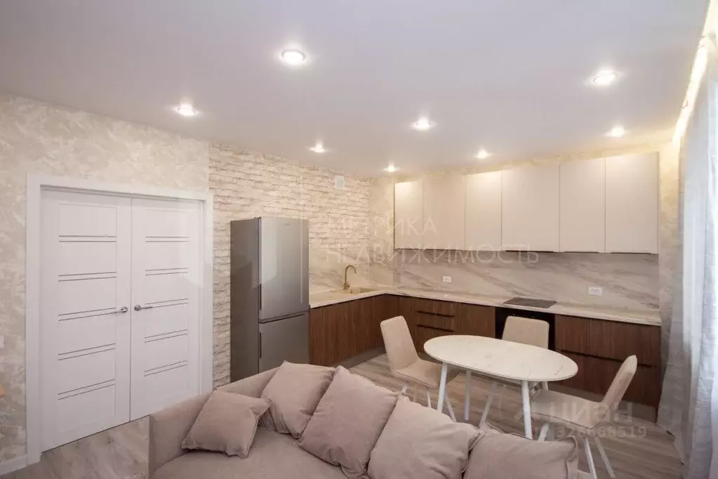 1-к кв. Тюменская область, Тюмень ул. Мельникайте, 36к2 (52.6 м) - Фото 1