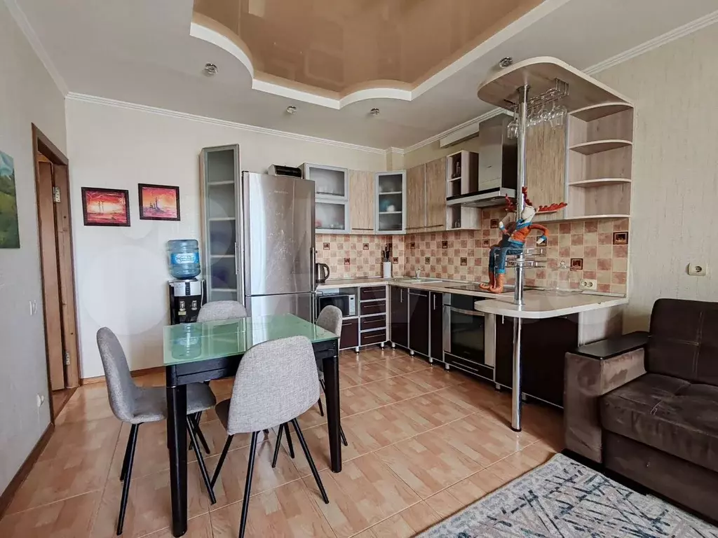 2-к. квартира, 90 м, 10/12 эт. - Фото 1