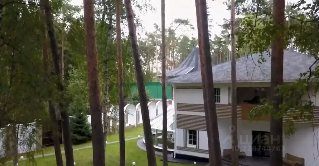 Коттедж в Московская область, Одинцовский городской округ, д. Жуковка  ... - Фото 1