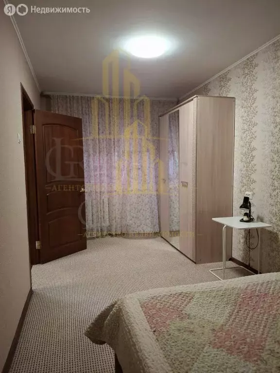 2-комнатная квартира: Уфа, улица Орджоникидзе, 9 (47 м) - Фото 1