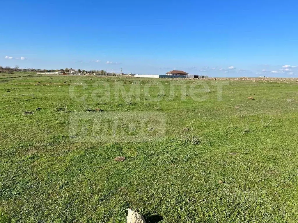 Участок в Крым, Сакский район, Суворовское с/пос, с. Великое  (33.0 ... - Фото 1