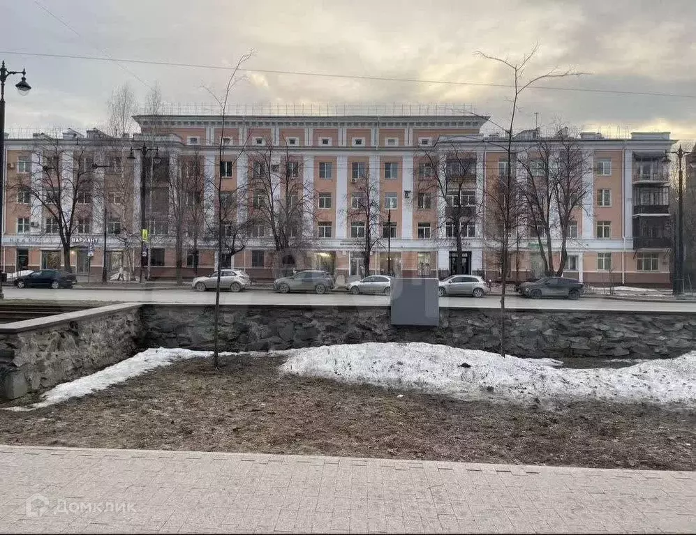 Продаётся 4-к квартира, 100 м - Фото 1
