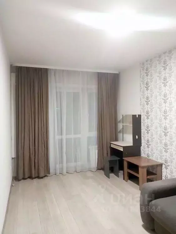 1-к кв. Иркутская область, Иркутск Радужный мкр, 109 (36.5 м) - Фото 1