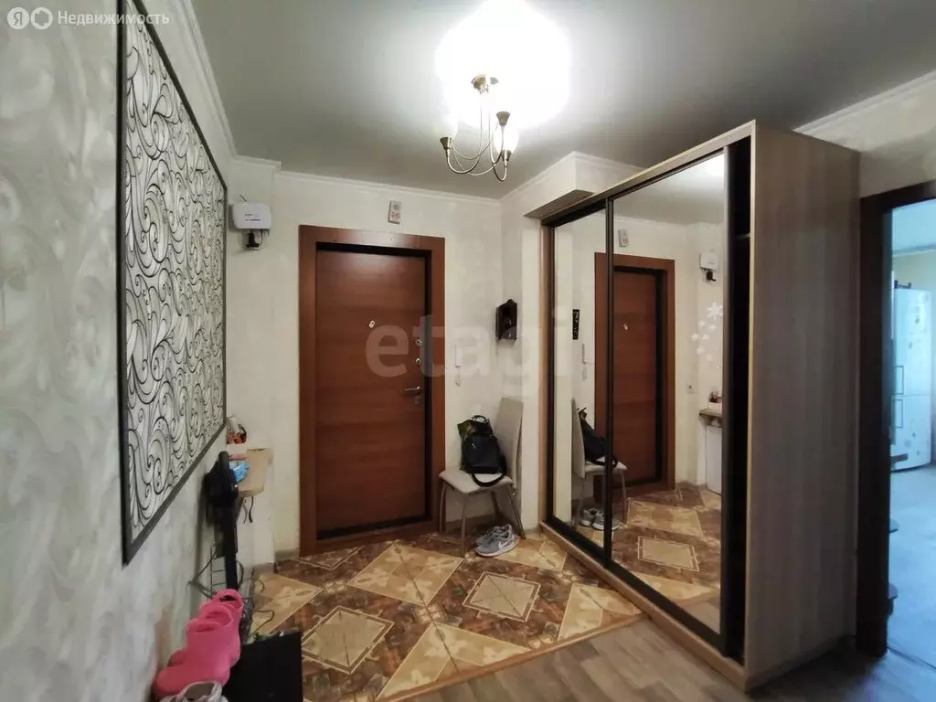 3-комнатная квартира: Барнаул, улица Сизова, 10А (76.5 м) - Фото 2