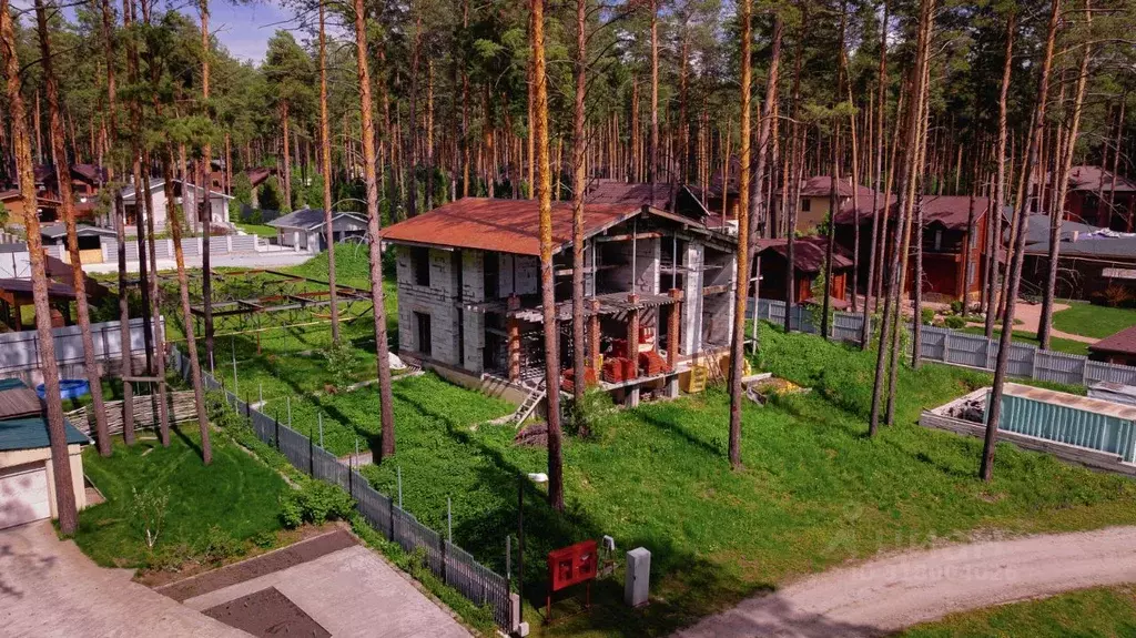Коттедж в Новосибирская область, Бердск Серебряная Долина кп,  (375 м) - Фото 1