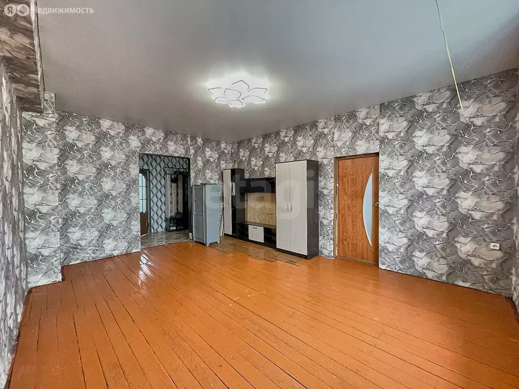 4-комнатная квартира: Прокопьевск, Вокзальная улица, 15 (103.7 м) - Фото 1