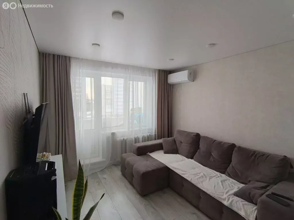 2-комнатная квартира: Камышлов, улица Куйбышева, 8 (43.8 м) - Фото 1