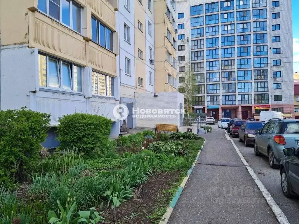 2-к кв. Кировская область, Киров ул. Ленина, 188 (50.0 м) - Фото 1