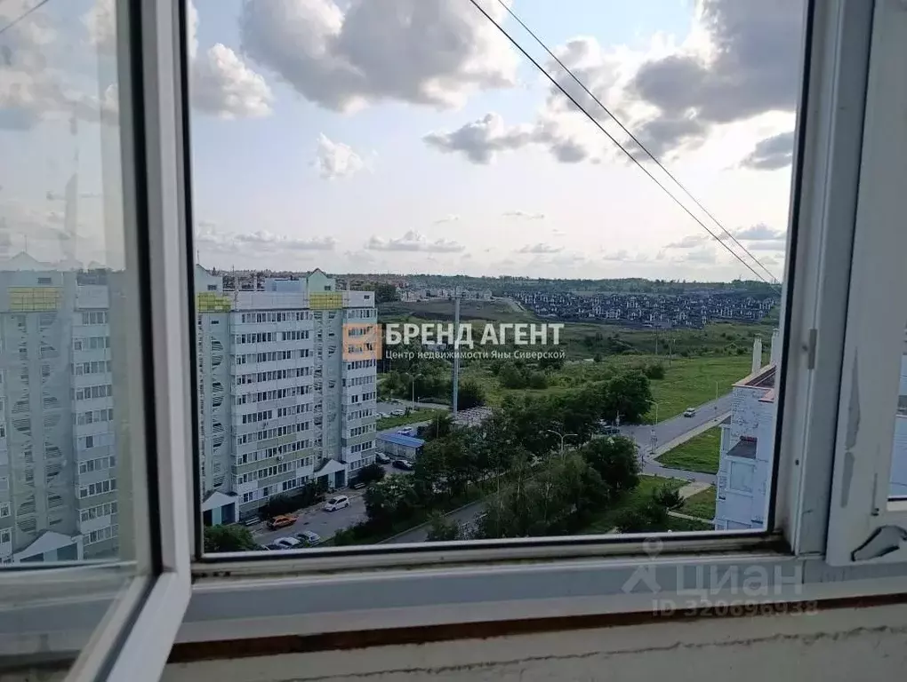 2-к кв. Белгородская область, Белгород ул. Есенина, 46а (52.0 м) - Фото 0