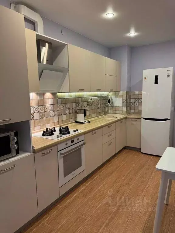 2-к кв. Пермский край, Пермь ул. Ленина, 10 (81.0 м) - Фото 1