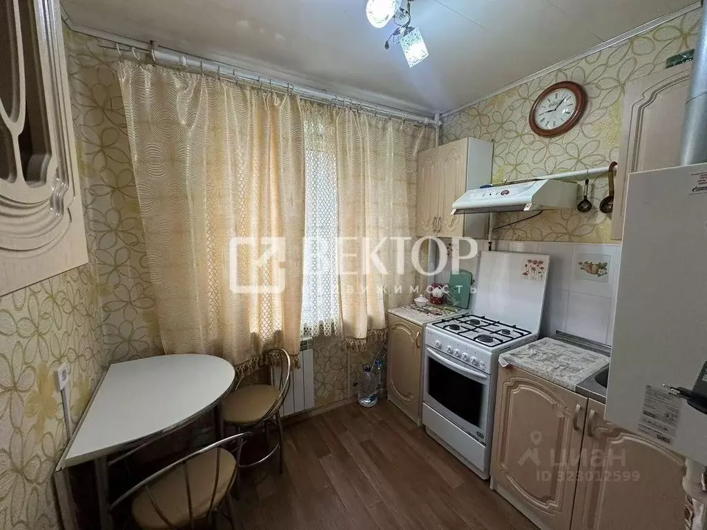 4-к кв. Ивановская область, Тейково Шестагинская ул., 83 (57.5 м) - Фото 1