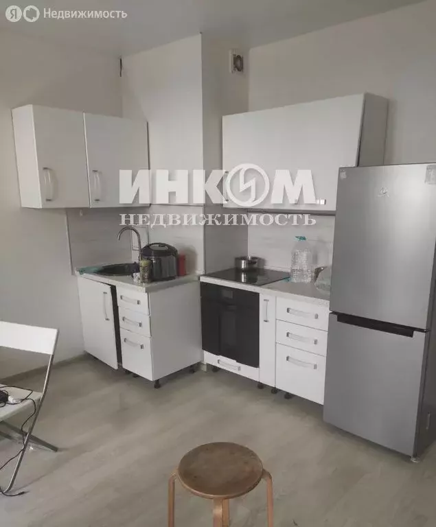 2-комнатная квартира: Москва, район Троицк, 1-я Нововатутинская улица, ... - Фото 0