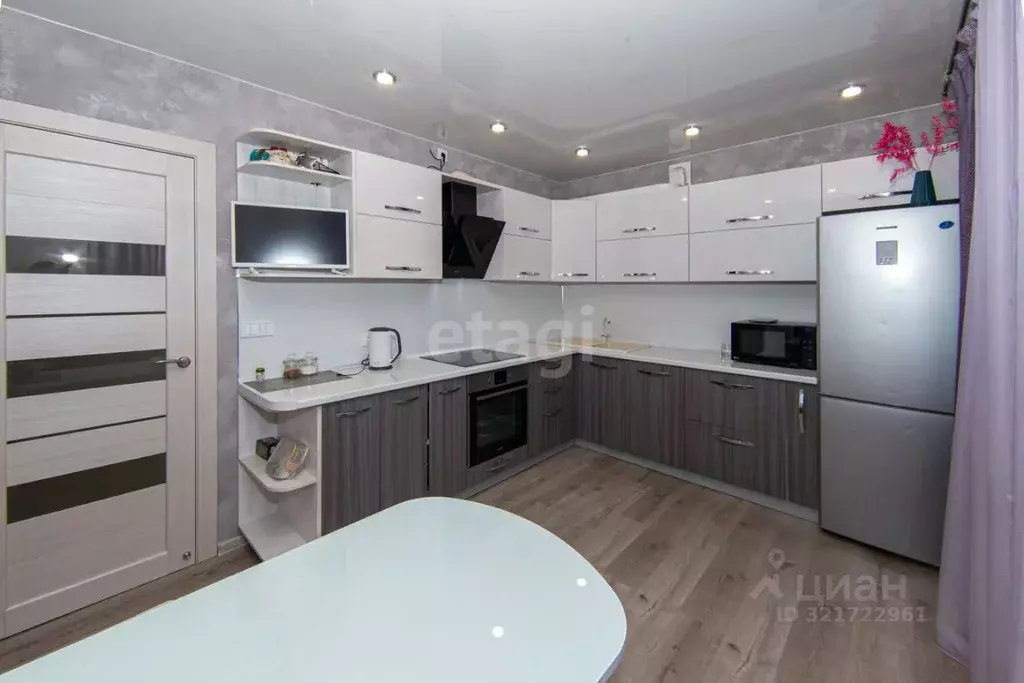 2-к кв. Амурская область, Благовещенск Игнатьевское ш., 14/9 (64.0 м) - Фото 1