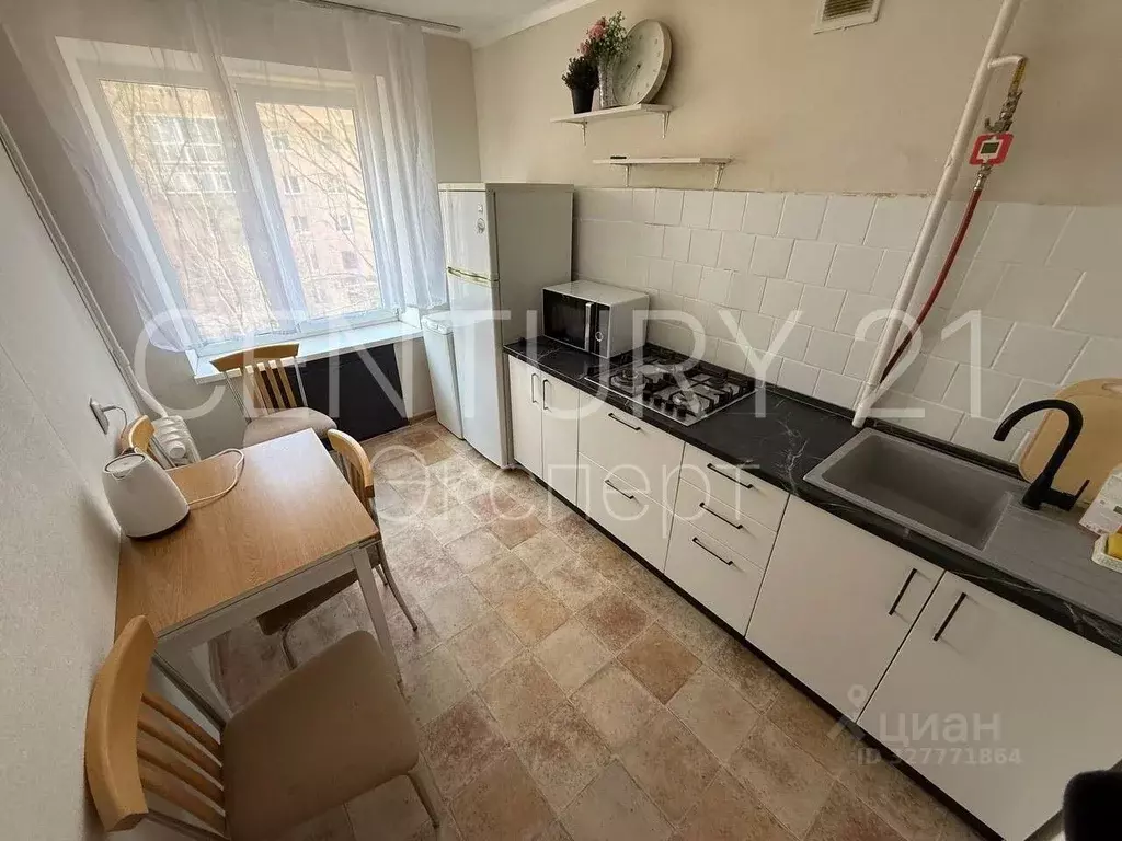 3-к кв. Калининградская область, Калининград ул. Генерала Соммера, 13 ... - Фото 1