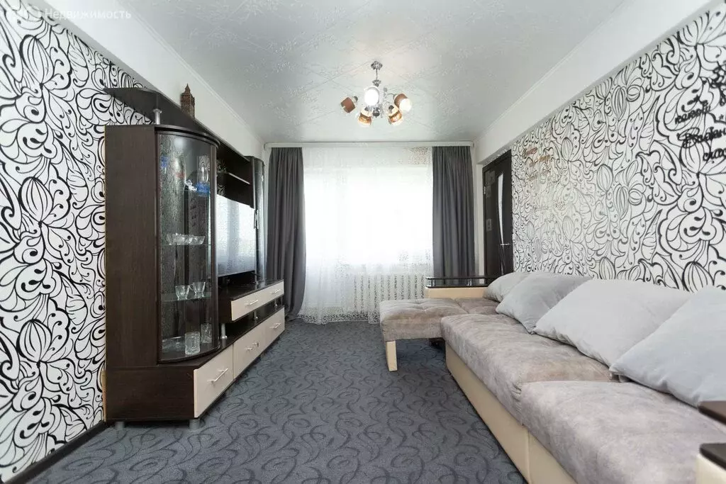 3-комнатная квартира: село Черемхово, улица Кирова, 549 (49.9 м) - Фото 1