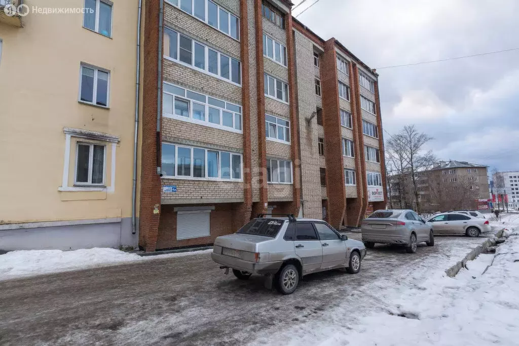 3-комнатная квартира: Златоуст, улица Шишкина, 4А (92 м) - Фото 1