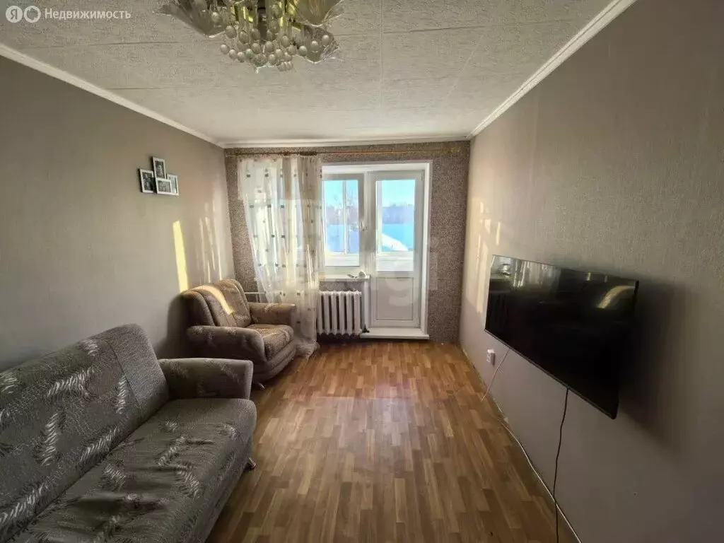 2-комнатная квартира: Тобольск, 4-й микрорайон, 9 (43.2 м) - Фото 0