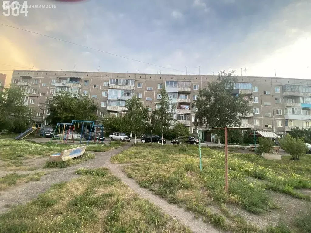 2-комнатная квартира: Черногорск, улица Металлургов, 10 (44 м) - Фото 0