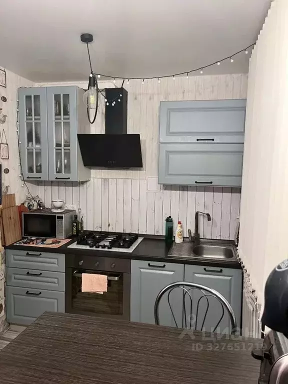 3-к кв. Свердловская область, Первоуральск ул. Емлина, 16 (60.6 м) - Фото 1