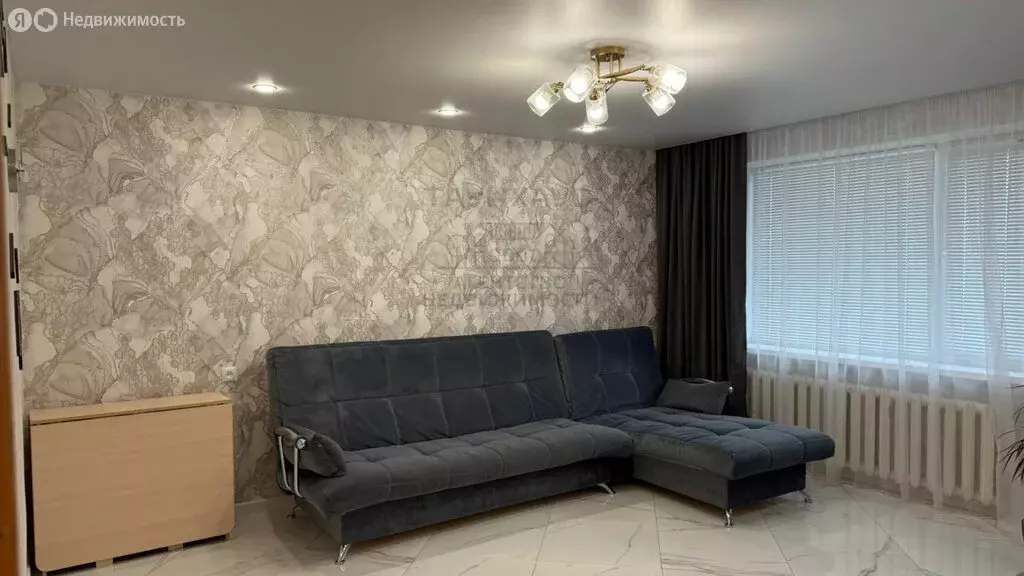 3-комнатная квартира: Нефтекамск, улица Карла Маркса, 4А (64.4 м) - Фото 2