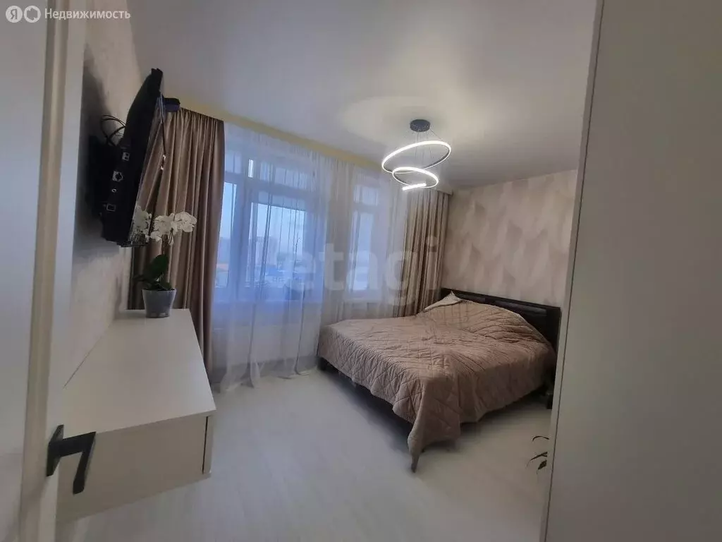 1-комнатная квартира: Тюмень, Харьковская улица, 74 (36.9 м) - Фото 0