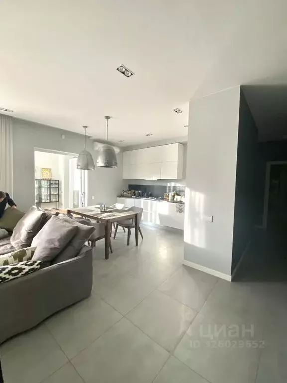 3-к кв. Калининградская область, Калининград ул. Сержанта Колоскова, ... - Фото 2