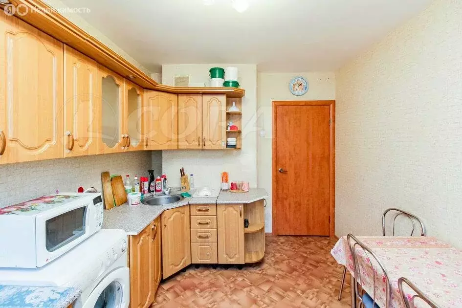 2-комнатная квартира: Тюмень, улица Домостроителей, 16А (59 м) - Фото 2