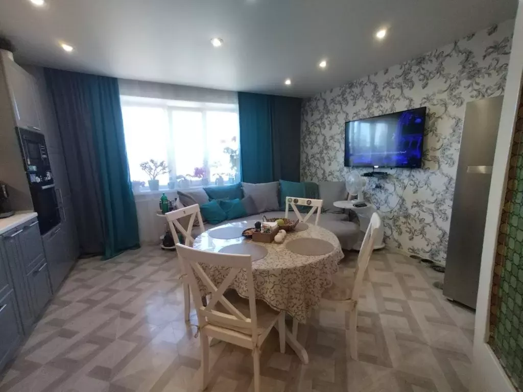 Продаётся 3-к квартира, 66.1 м - Фото 1