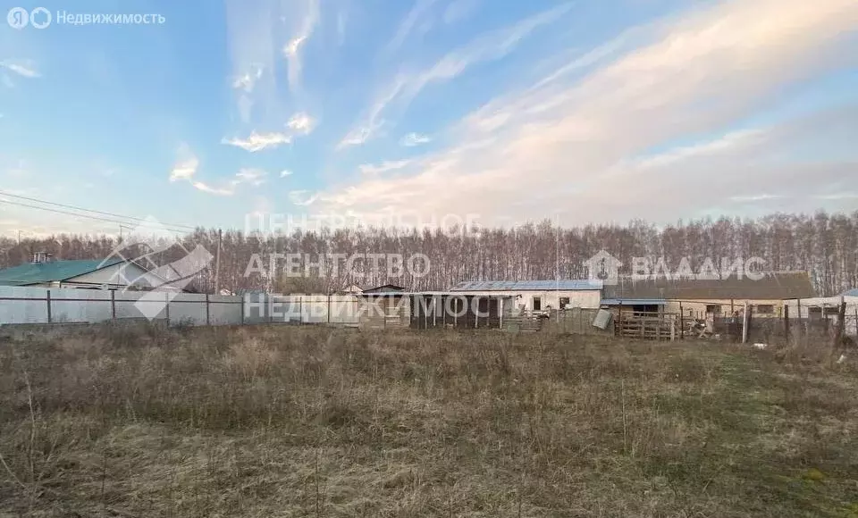 Участок в Захаровский район, Безлыченское сельское поселение, деревня ... - Фото 1