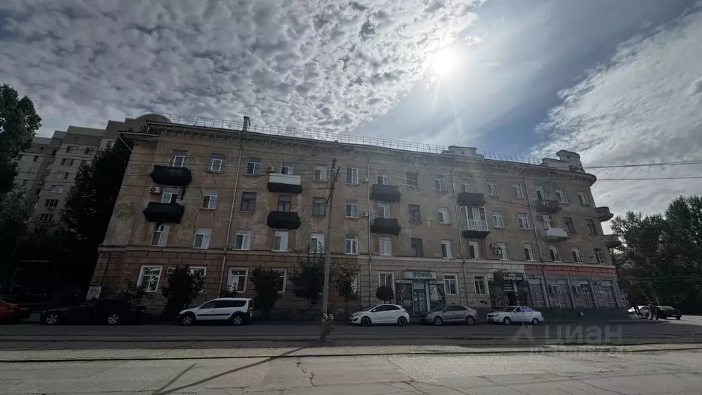 2-к кв. Саратовская область, Саратов ул. Танкистов, 80 (60.1 м) - Фото 0