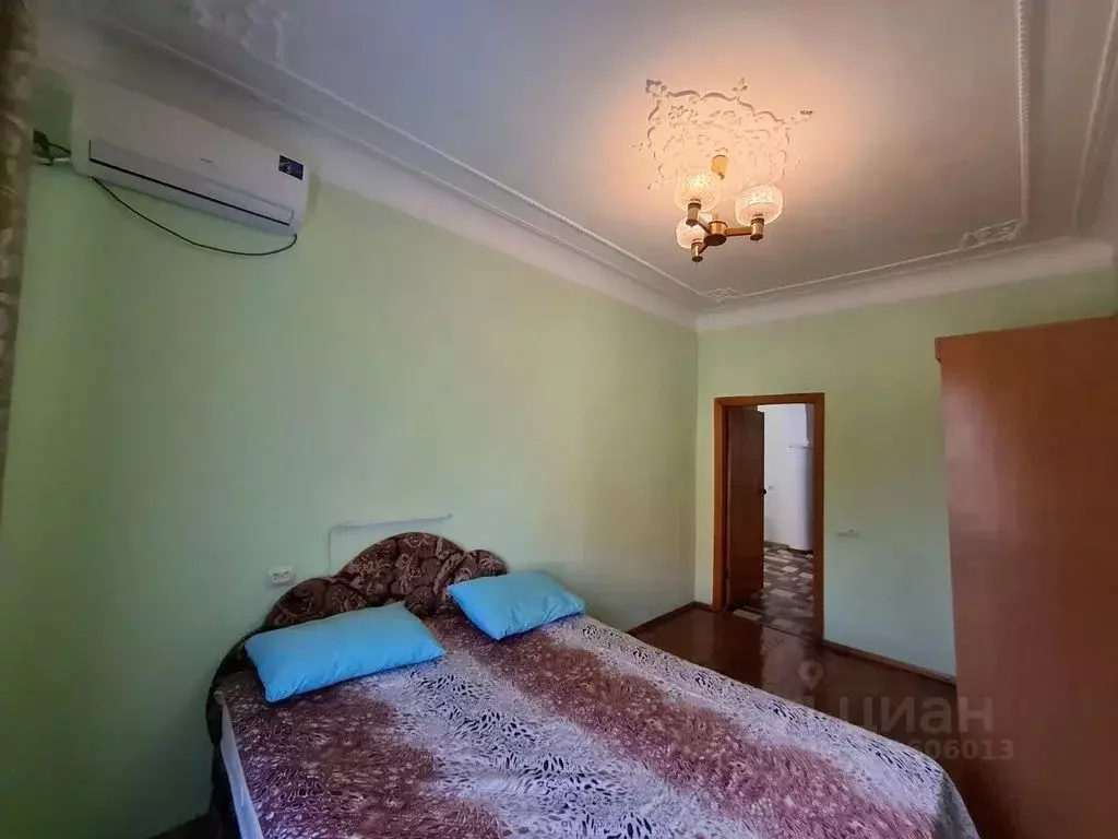 3-к кв. Адыгея, Майкоп Краснооктябрьская ул., 63 (84.0 м) - Фото 0