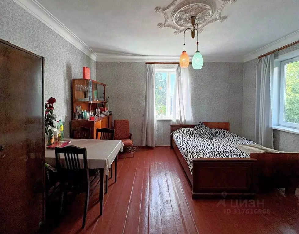 1-к кв. Краснодарский край, Армавир Черноморская ул., 59 (34.0 м) - Фото 0