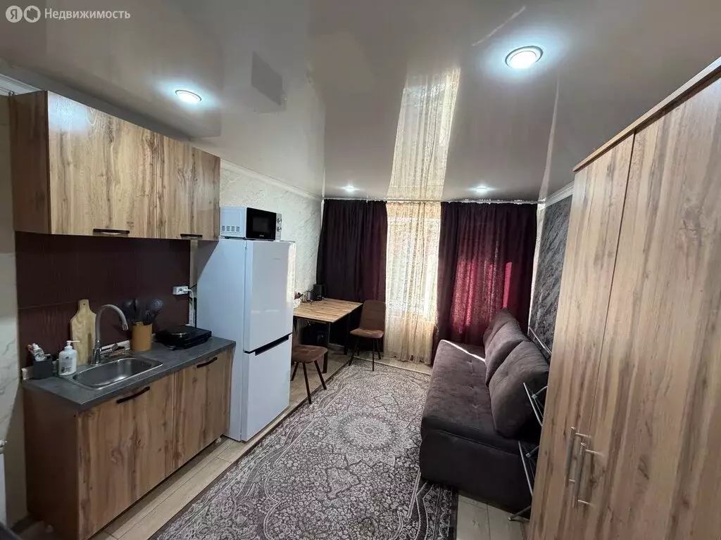 Квартира-студия: Абакан, улица Чертыгашева, 65А/3 (16 м) - Фото 1
