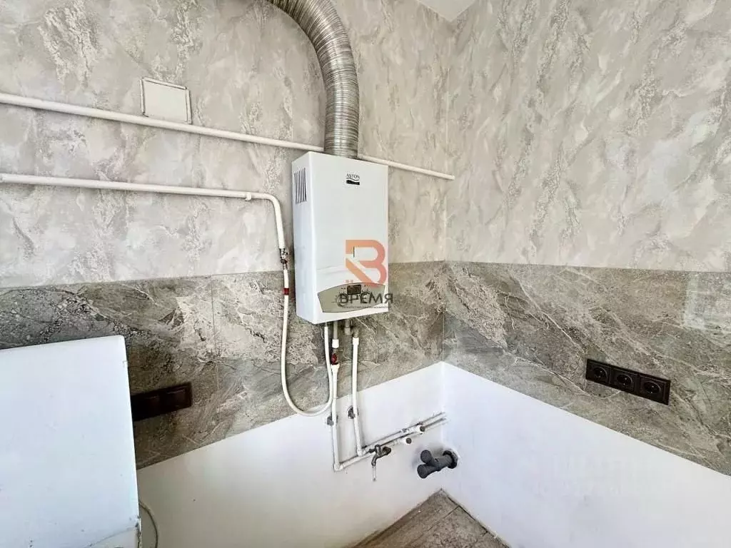 2-к кв. Севастополь ул. Матвея Воронина, 63 (45.8 м) - Фото 0