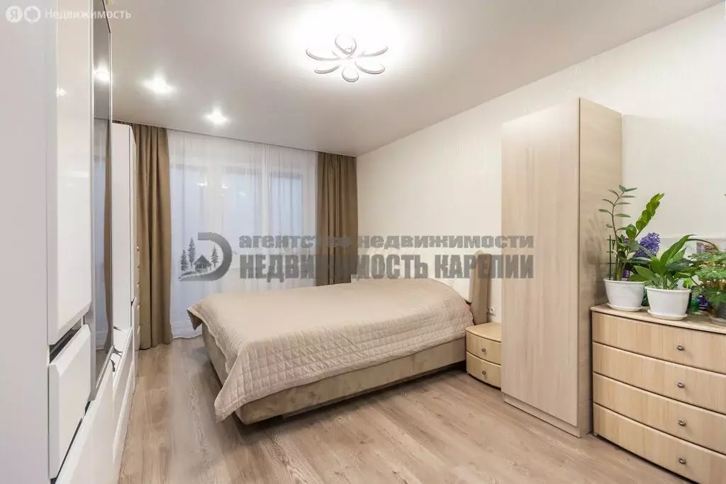 2-комнатная квартира: Петрозаводск, улица Жуковского, 4 (53.1 м) - Фото 2