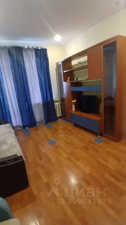 2-к кв. Пермский край, Пермь Комсомольский просп., 55 (60.0 м) - Фото 1