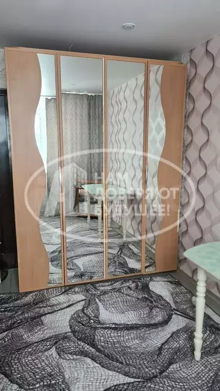 Комната 12 м в 1-к., 5/5 эт. - Фото 1