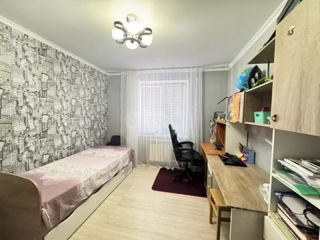 3-к кв. Калмыкия, Элиста 2-й мкр, 12 (72.7 м) - Фото 0