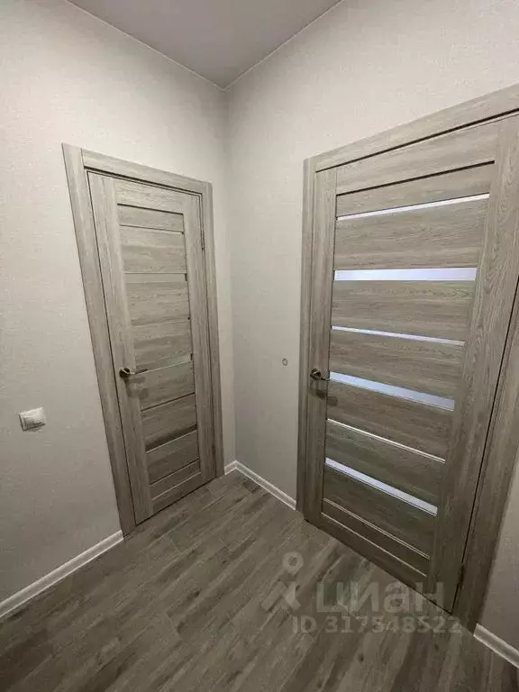 Студия Псковская область, Псков ул. Юности, 22 (30.0 м) - Фото 1