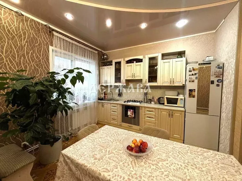 Коттедж в Белгородская область, Старый Оскол пос. Северный,  (100 м) - Фото 2