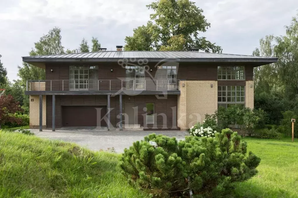 Дом в Москва № 105 кв-л,  (307 м) - Фото 1