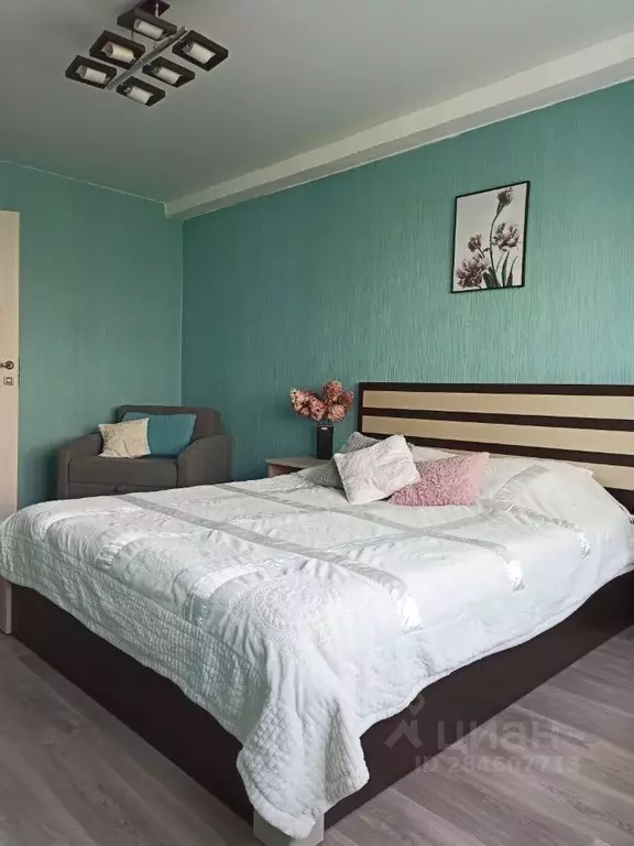 2-к кв. Красноярский край, Красноярск ул. Железнодорожников, 10 (50.0 ... - Фото 0