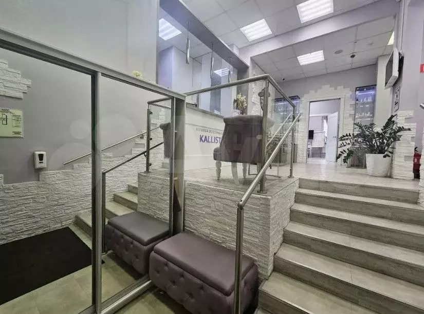 Продажа помещения свободного назначения 272 м2 - Фото 0