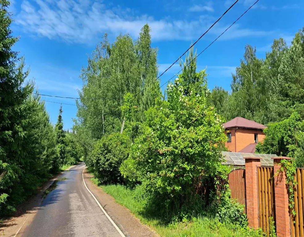 Участок в Московская область, Мытищи городской округ, с. Марфино ул. ... - Фото 1