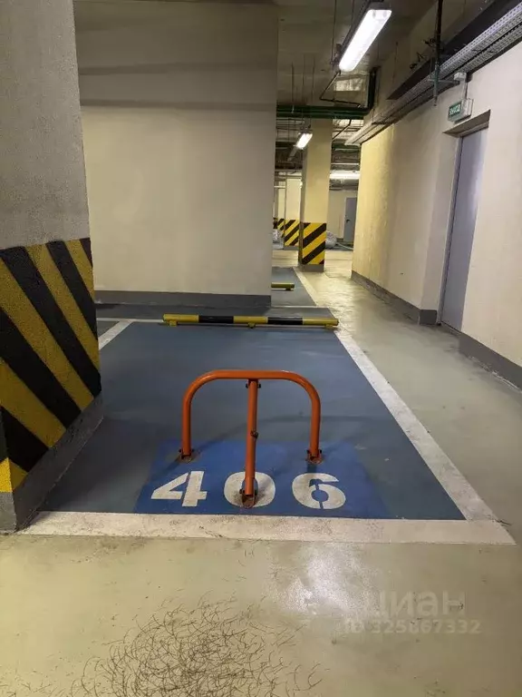 Гараж в Москва Мосфильмовская ул., 88к2с7 (13 м) - Фото 1